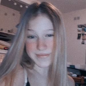 Meet your Posher, Ava